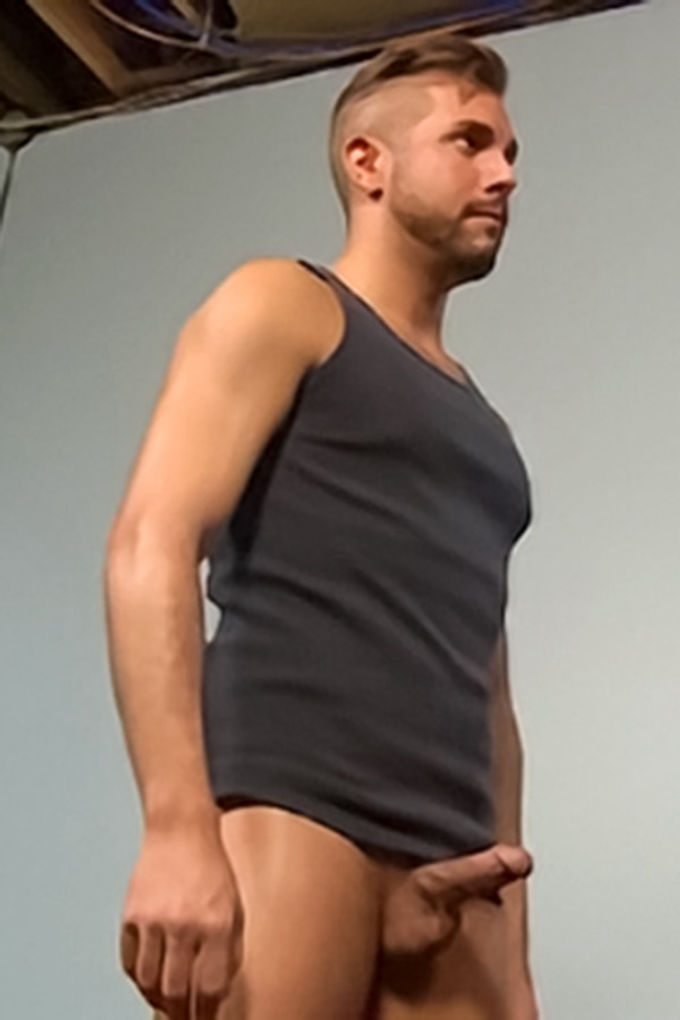 model-thumb