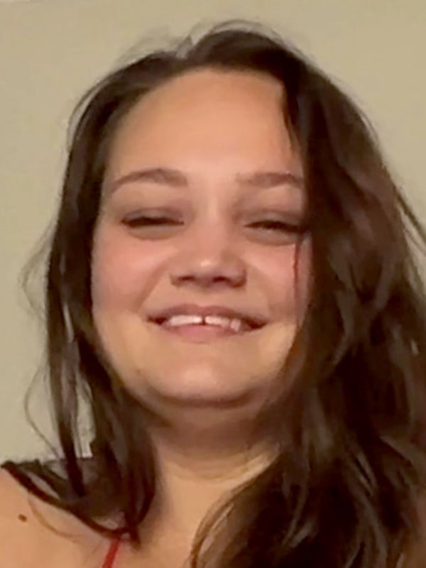 Cleo Cleavage