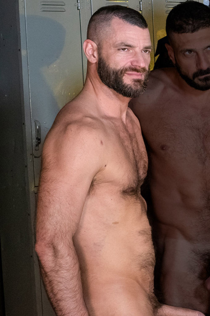model-thumb