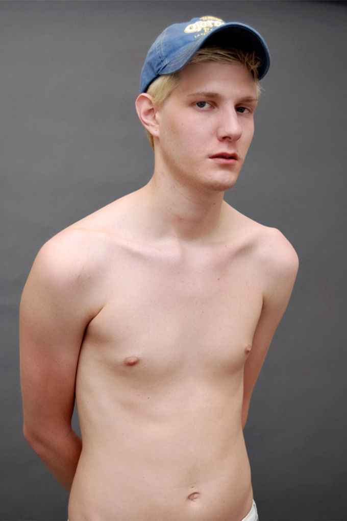 model-thumb