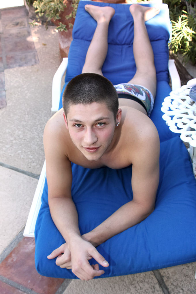 model-thumb