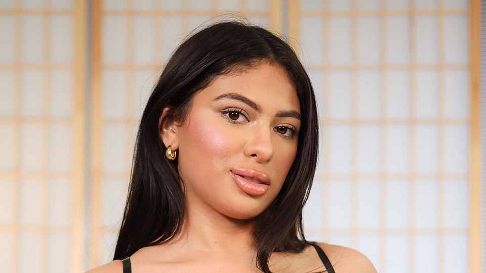Reyna Belle